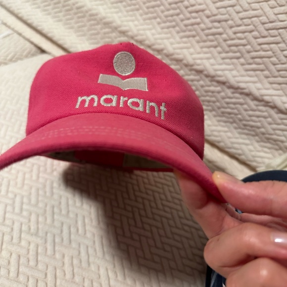 Isabel Marant Tyron Hat in Fuchsia - Picture 5 of 9